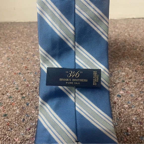 Vintage 346 Brooks Brothers Men’s Neck The 100% Silk Made In USA Blue Striped - Picture 3 of 3